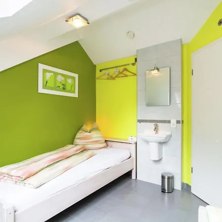 Spacious Villa in Bullingen with Garden